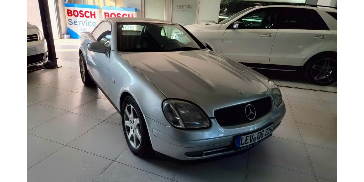 Mercedes-Benz SLK 200 205.000 km 2.850 &euro; Brühl 50321