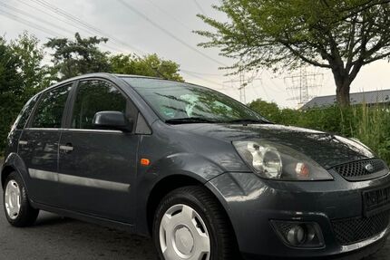 Ford Fiesta 179.000 km 2.490 &euro; Hürth 50354