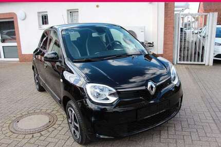 Renault Twingo 26.315 km 9.590 &euro; Hilden 40721