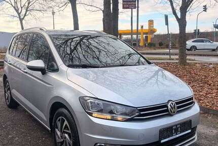 VW Touran 131.000 km 14.999 &euro; Köln 51109
