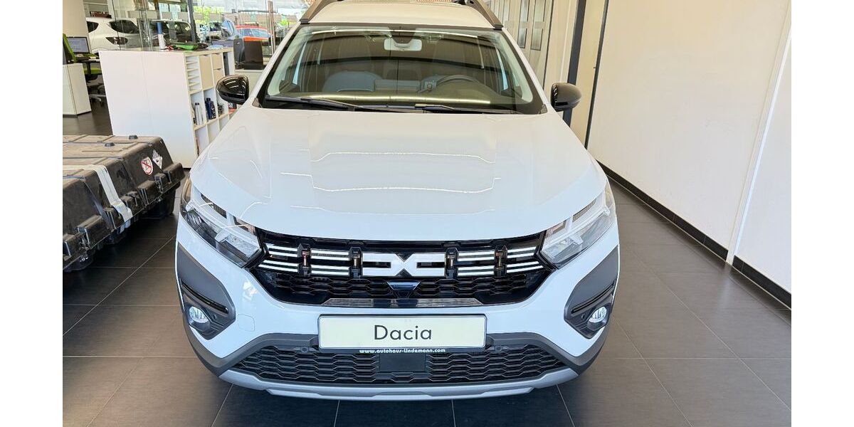 Dacia Jogger 16.900 km 18.690 &euro; Langenfeld 40764