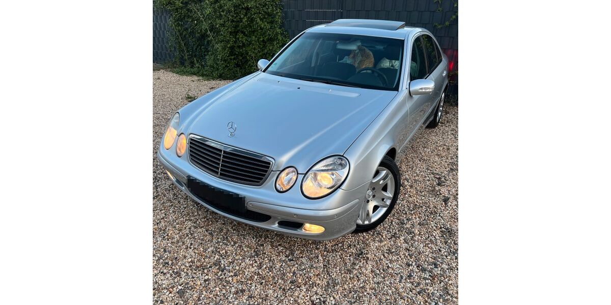 Mercedes-Benz E 200 307.274 km 2.749 &euro; Köln 50827