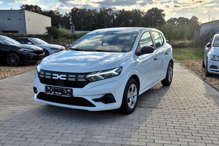 Dacia Sandero 16.370 km 12.299 &euro; Bedburg 50181