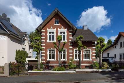Haus Solingen Wald - 8 Zimmer, 235 m&sup2;, 589.000&euro; | Angebot:26695037