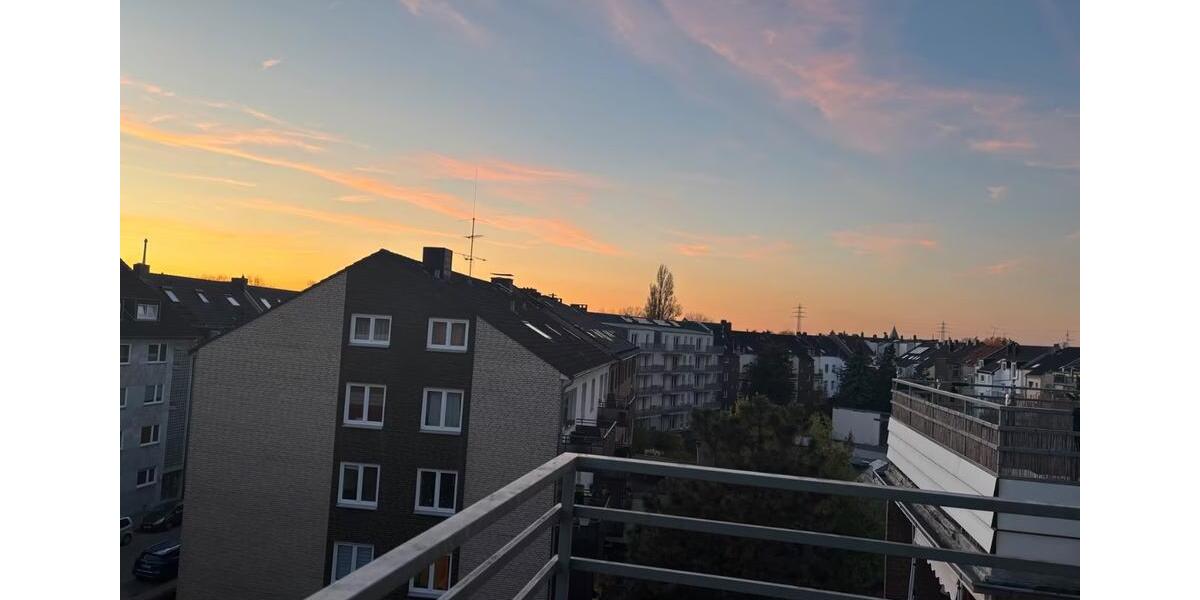 Dachgeschoßwohnung Düsseldorf Stadtbezirk 8 - 2 Zimmer, 67 m&sup2;, 995&euro; | Angebot:25860108