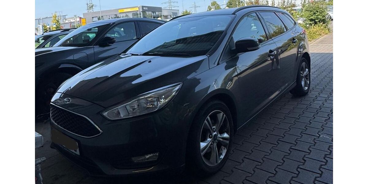 Ford Focus 130.000 km 6.999 &euro; Köln 51145