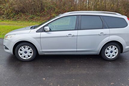 Ford Focus 203.000 km 2.899 &euro; Köln 50859