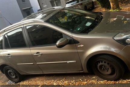 Renault Clio 220.000 km 2.000 &euro; Leverkusen 51371