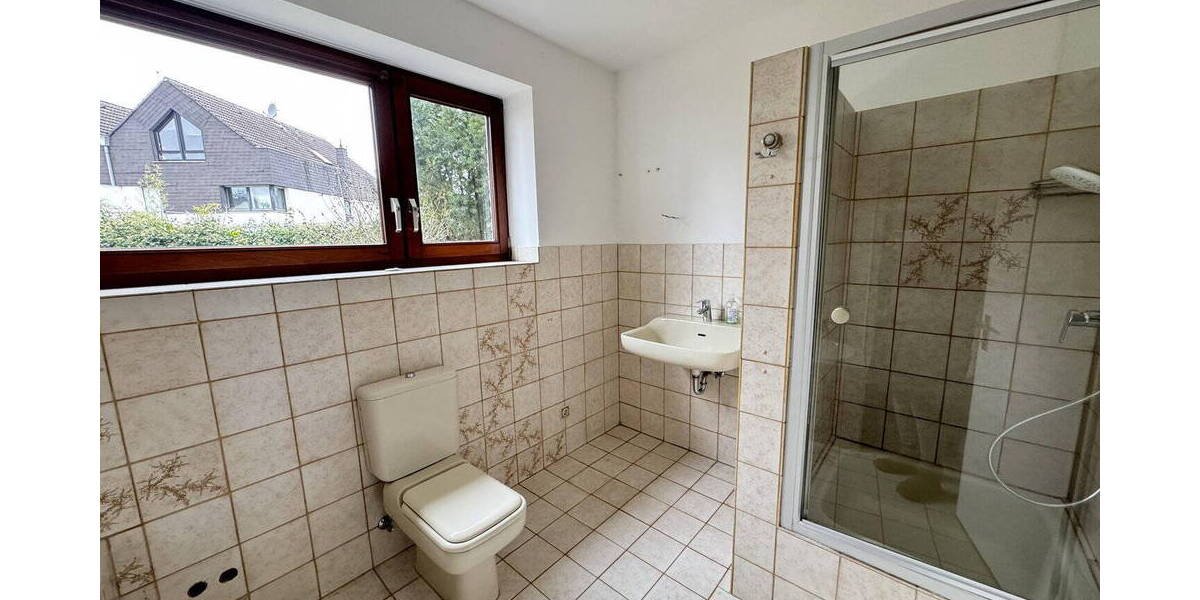 Etagenwohnung Bergisch Gladbach Schildgen - 3 Zimmer, 109 m&sup2;, 1.450&euro; | Angebot:26037052