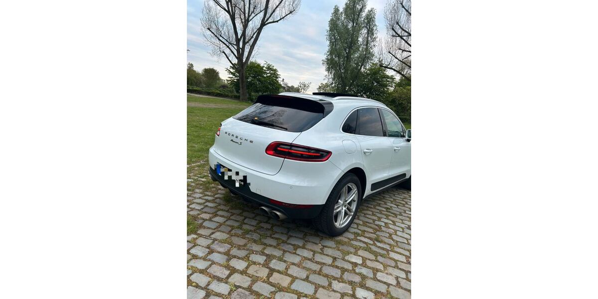 Porsche Macan 172.000 km 27.400 &euro; Meerbusch 40667