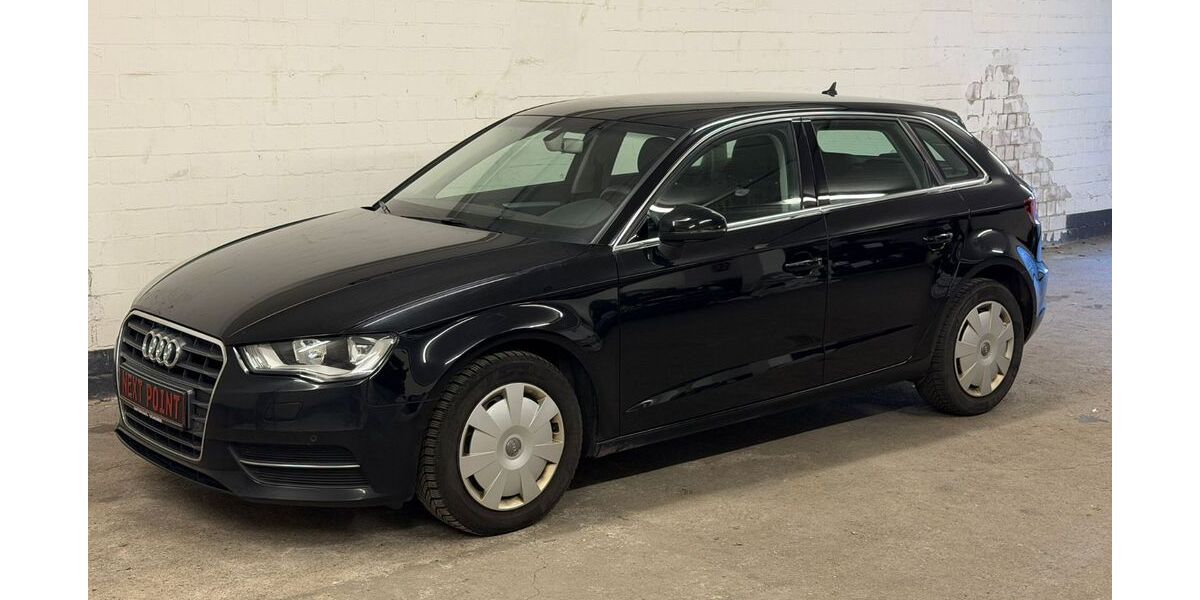 Audi A3 113.819 km 12.400 &euro; Düsseldorf 40468