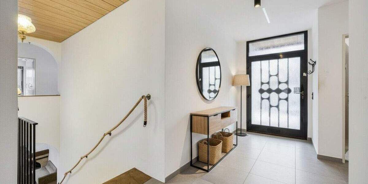 Einfamilienhaus Düsseldorf Benrath - 6 Zimmer, 168 m&sup2;, 740.000&euro; | Angebot:25687703