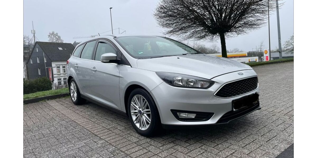 Ford Focus 137.000 km 7.399 &euro; Remscheid 42853