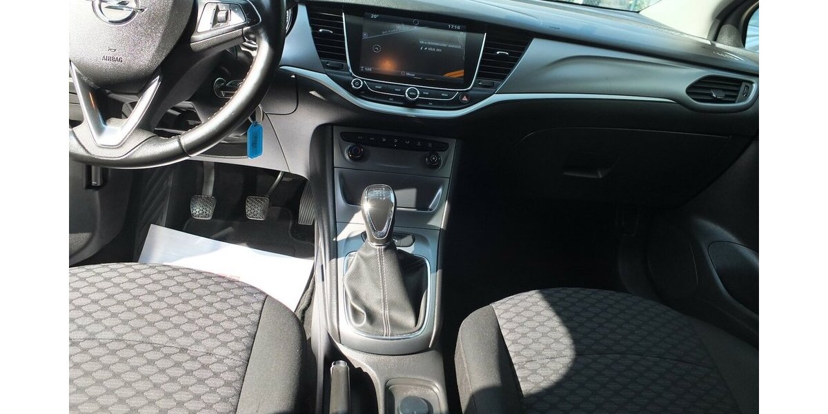 Opel Astra EDITION NAVI KLIMA TEMPOMAT BLUETOOTH 99.125 km 8.908 &euro; Köln 50858