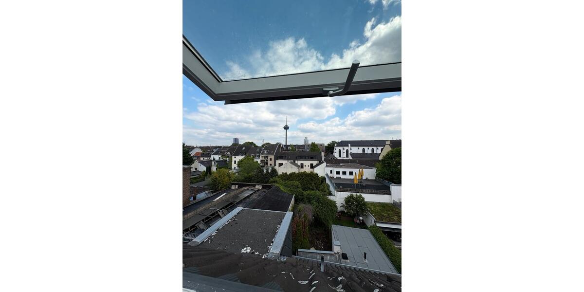 Dachgeschoßwohnung Köln Ehrenfeld - 3 Zimmer, 15 m&sup2;, 800&euro; | Angebot:26524883