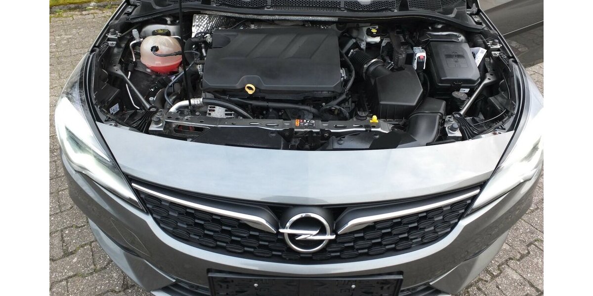 Opel Astra SPORTS TOURER NAVI KLIMA BLUETOOTH ALLWETTER 128.955 km 9.998 &euro; Köln 50858