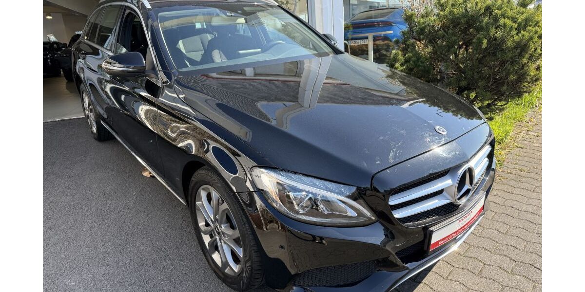 Mercedes-Benz C 180 91.153 km 17.490 &euro; Brühl 50321