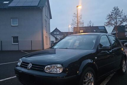 VW Golf 206.000 km 2.000 &euro; Düsseldorf 40239