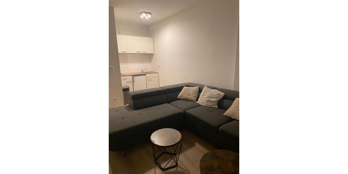 Etagenwohnung Düsseldorf Oberbilk - 2 Zimmer, 45 m&sup2;, 875&euro; | Angebot:24842486