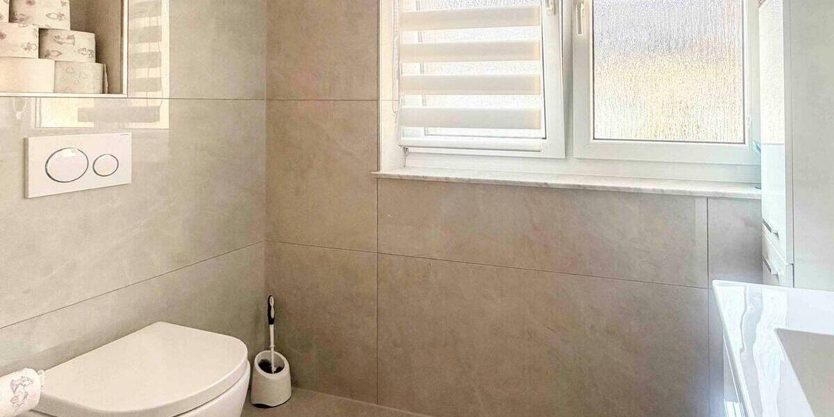 Reihenmittelhaus Köln Blumenberg - 7 Zimmer, 194 m&sup2;, 640.000&euro; | Angebot:26699570
