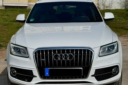 Audi Q5 143.000 km 21.800 &euro; Remscheid 42897