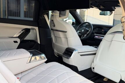 BMW 740 15.856 km 106.950 &euro; Köln 50739