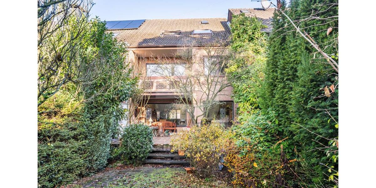 Reihenhaus Hürth - 5 Zimmer, 187 m&sup2;, 2.100&euro; | Angebot:24506717