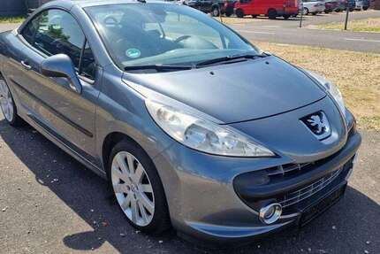 Peugeot 207 131.000 km 1.999 &euro; Köln 51109