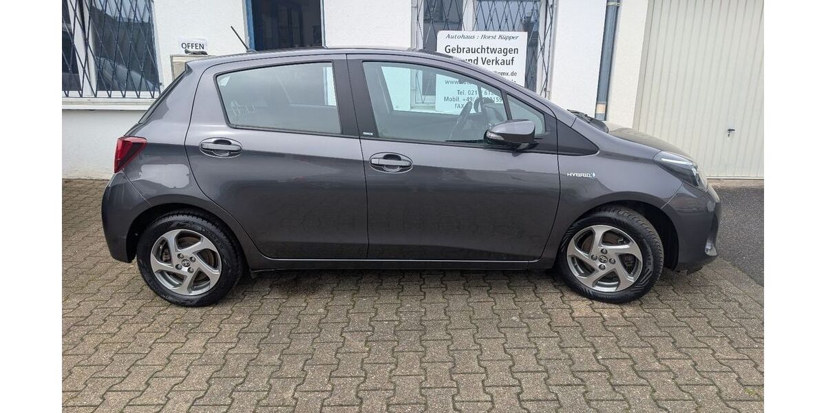 Toyota Yaris 87.360 km 11.000 &euro; Düsseldorf 40472