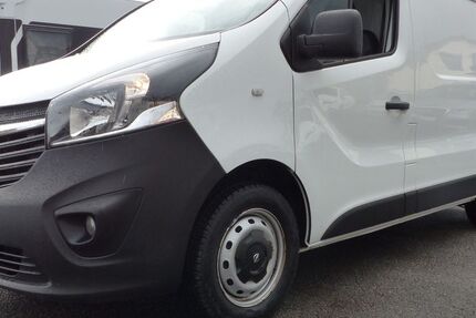 Opel Vivaro 122.700 km 12.900 &euro; Solingen 42699