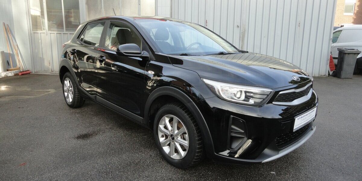 Kia Stonic 1,2 Edition7- Klima SHZ PDC Alu 33Tk,1 Hd 33.000 km 13.499 &euro; Neuss 41462