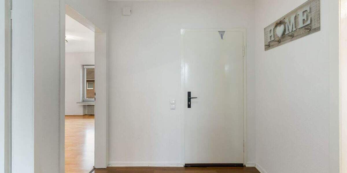 Reihenmittelhaus Korschenbroich - 7 Zimmer, 189 m&sup2;, 499.000&euro; | Angebot:25686404