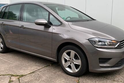 VW Golf Sportsvan 178.211 km 9.195 &euro; Köln 51107