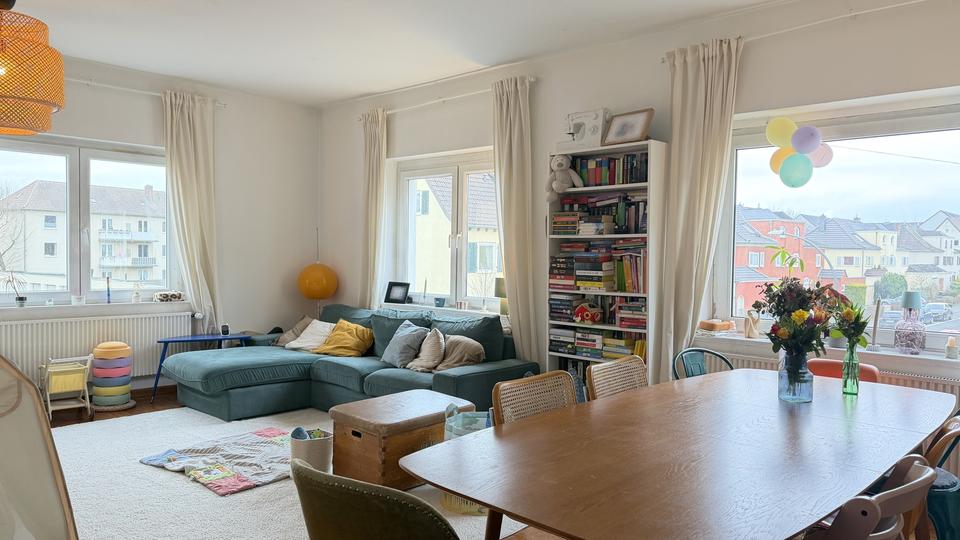 Etagenwohnung Köln Mülheim - 3 Zimmer, 102 m&sup2;, 1.300&euro; | Angebot:25853464