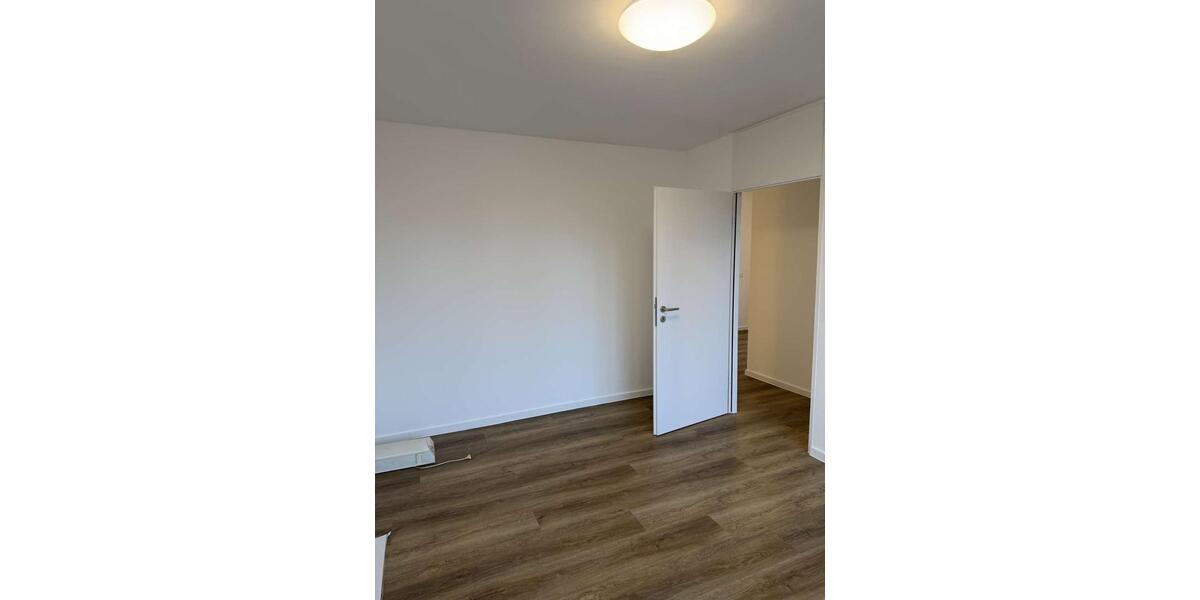 Etagenwohnung Köln Porz - 3 Zimmer, 96 m&sup2;, 1.400&euro; | Angebot:25718785