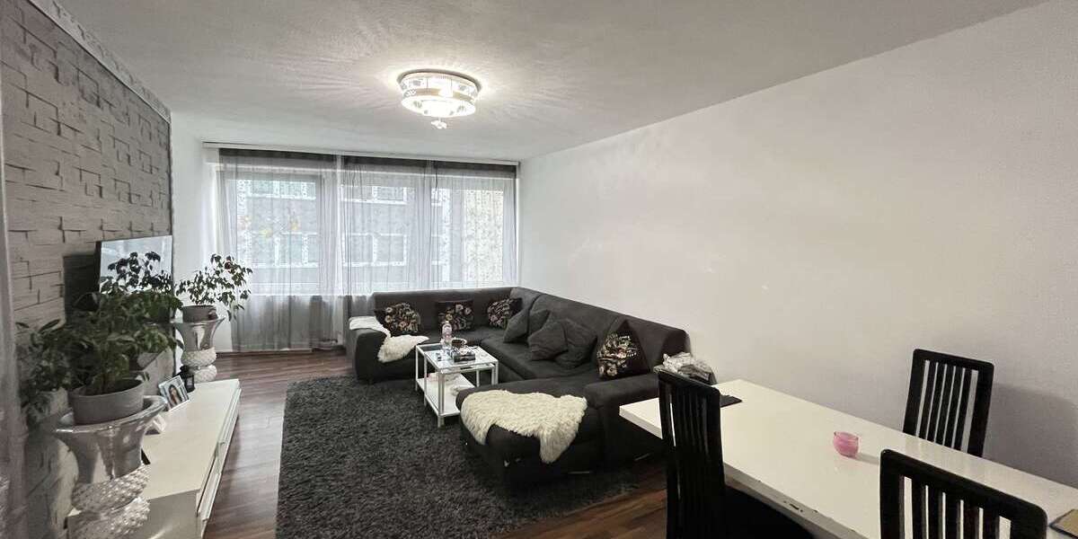 Etagenwohnung Düsseldorf Friedrichstadt - 3 Zimmer, 81 m&sup2;, 269.000&euro; | Angebot:26017625