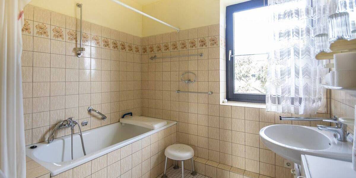 Doppelhaushälfte Neuss Furth-Nord - 5 Zimmer, 139 m&sup2;, 379.000&euro; | Angebot:25969975