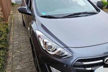Hyundai i30 60.000 km 9.000 &euro; Bergisch Gladbach 51467