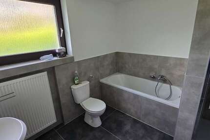 Wohnung Solingen Central - 3.5 Zimmer, 120 m&sup2;, 1.090&euro; | Angebot:26613093