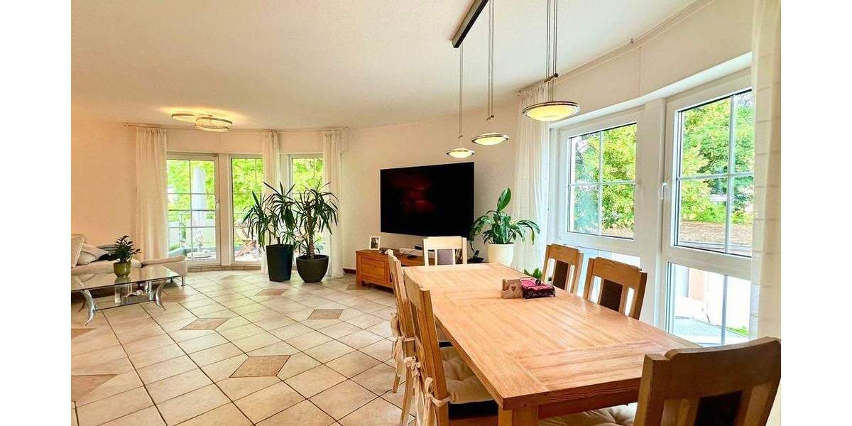 Etagenwohnung Hilden Kalstert - 4 Zimmer, 113 m&sup2;, 419.000&euro; | Angebot:25689208
