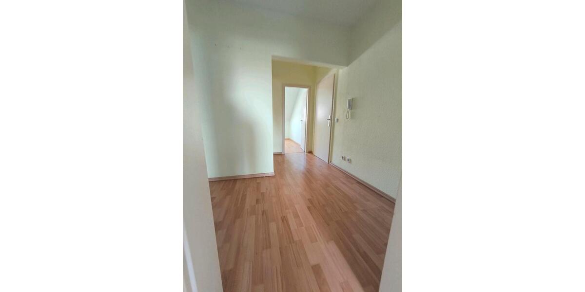 Dachgeschoßwohnung Düsseldorf Stadtbezirk 9 - 3 Zimmer, 65 m&sup2;, 650&euro; | Angebot:26688510