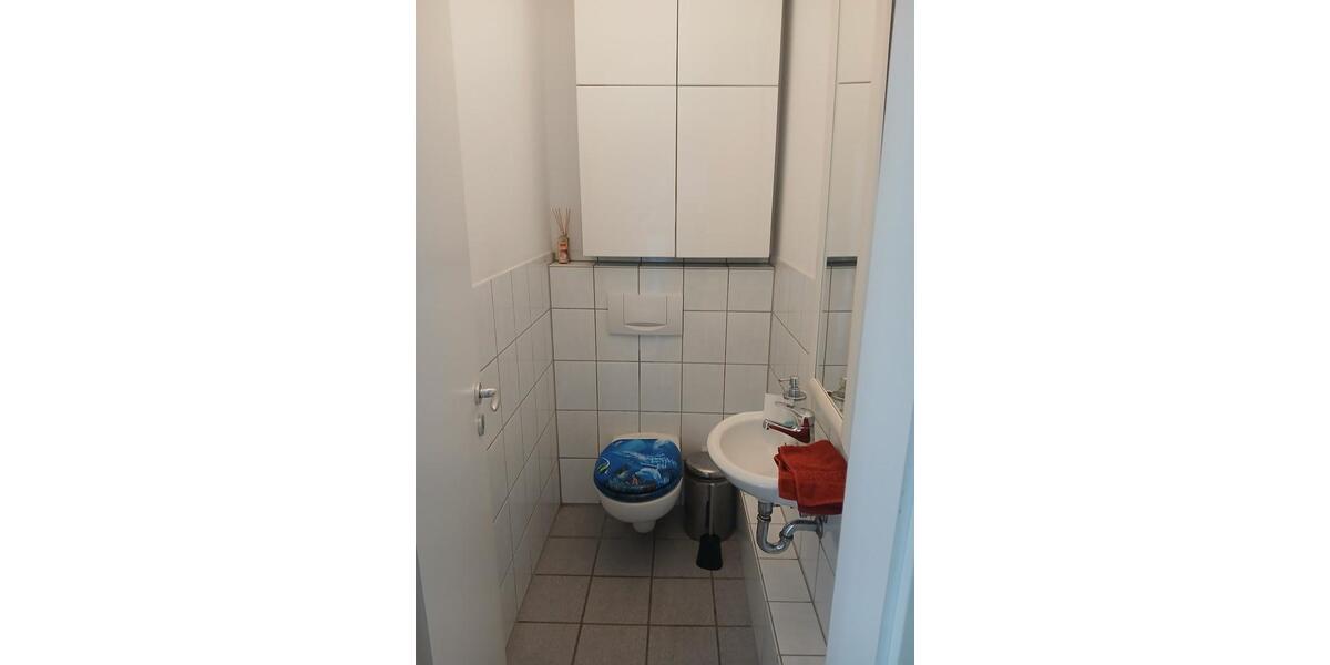 Etagenwohnung Düsseldorf Stadtbezirk 3 - 1 Zimmer, 89 m&sup2;, 700&euro; | Angebot:25538388