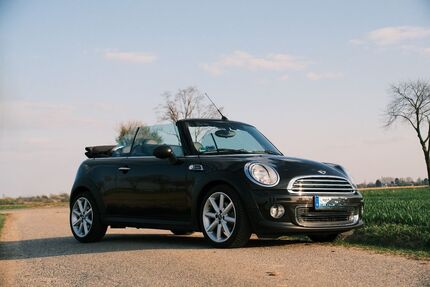 Mini One Cabrio 62.500 km 11.950 &euro; Meerbusch 40667