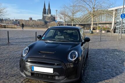 Mini Cooper SE 22.656 km 21.500 &euro; Köln 50672