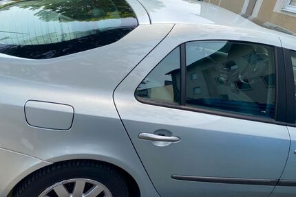 Renault Laguna 118.518 km 6.990 &euro; Leverkusen 51381