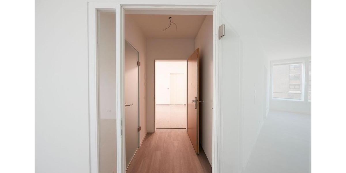 Etagenwohnung Düsseldorf Heerdt - 2 Zimmer, 49 m&sup2;, 900&euro; | Angebot:25992991