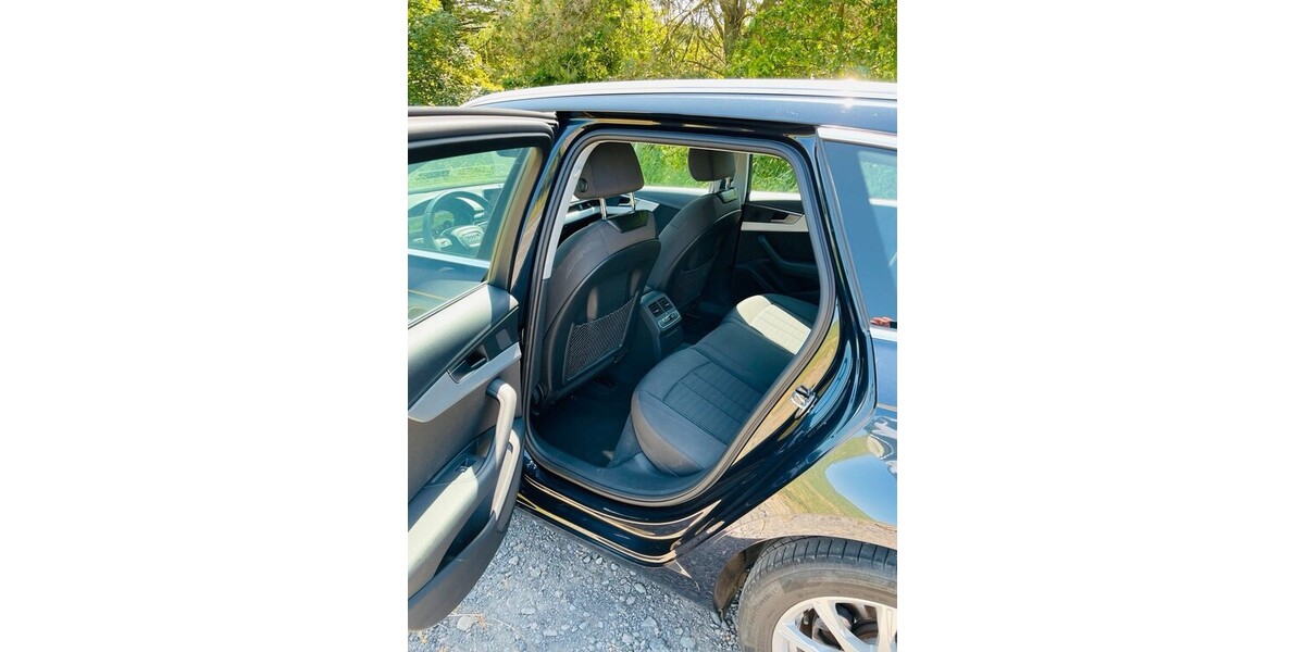 Audi A4 Avant 71.000 km 20.499 &euro; Düsseldorf 40213