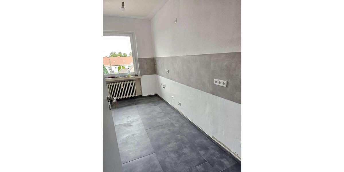 Etagenwohnung Solingen Wald - 3 Zimmer, 70 m&sup2;, 815&euro; | Angebot:26638907