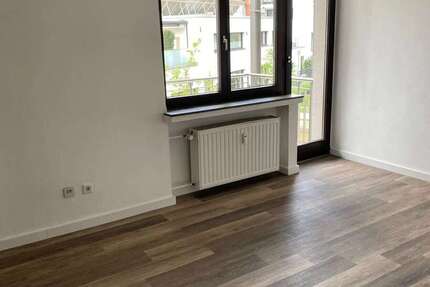 Wohnung Köln Ehrenfeld - 4 Zimmer, 87 m&sup2;, 1.990&euro; | Angebot:26450157