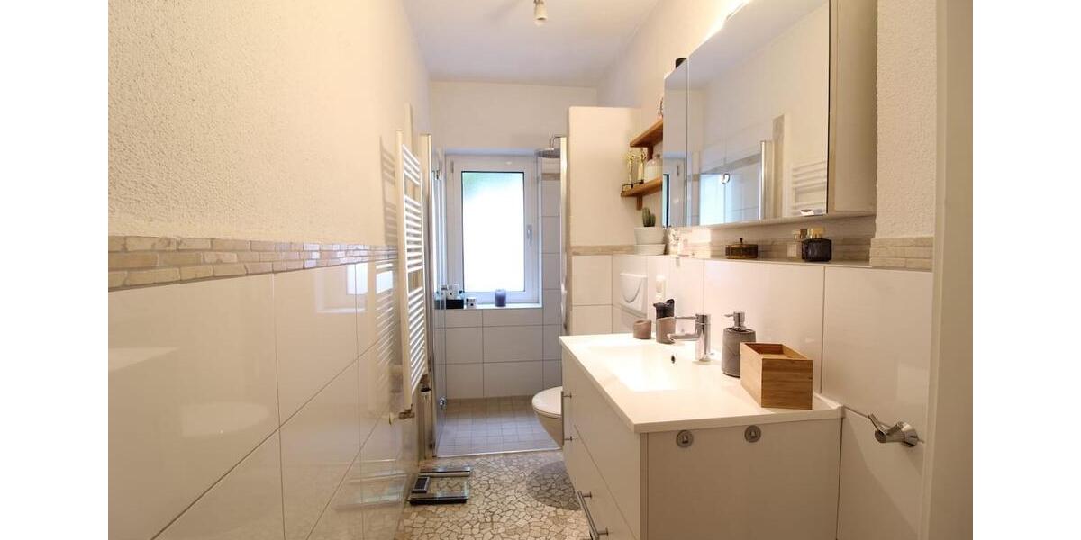 Etagenwohnung Köln Lindenthal - 2 Zimmer, 60 m&sup2;, 1.300&euro; | Angebot:25811946